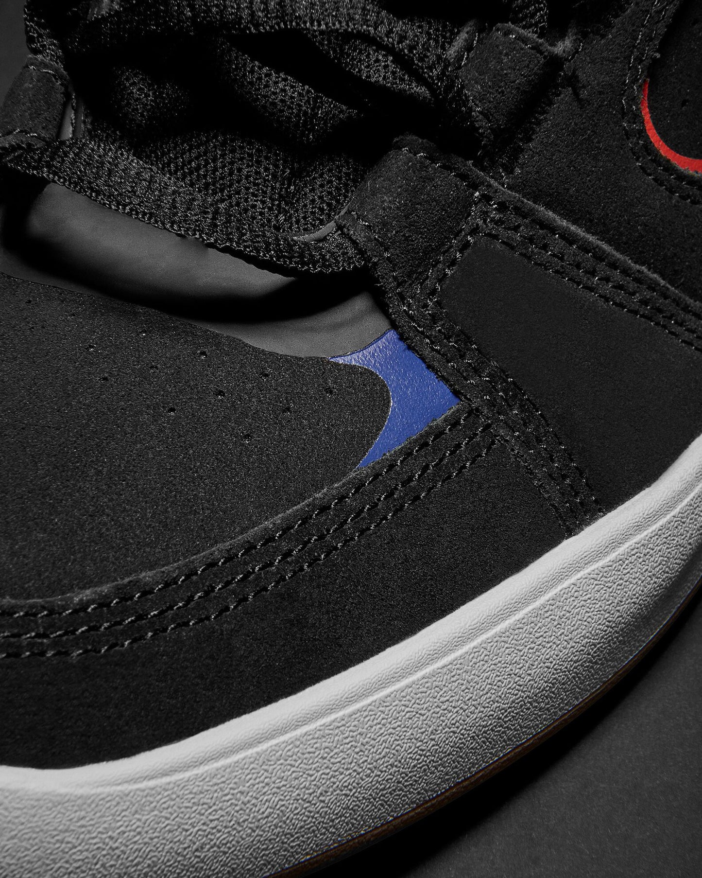 èS ACCEL FIT