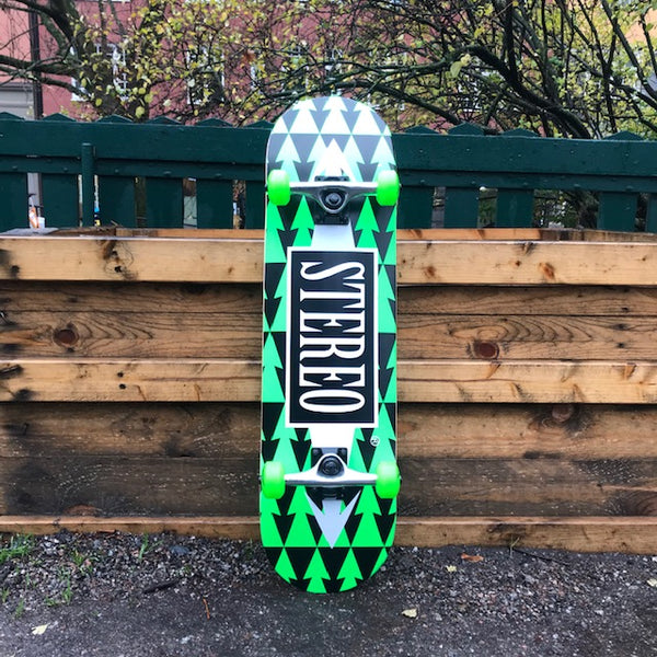 Stereo Skateboards Arrow Checkered Complete Green 8.25"