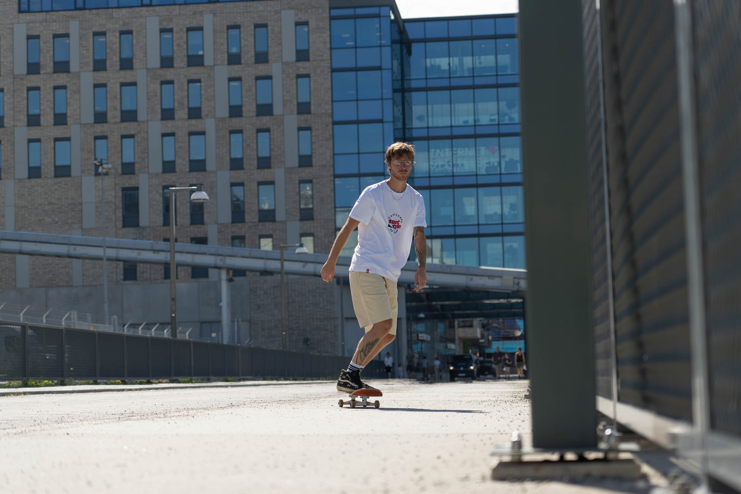 Street Style is your ultimate destination for all things skateboarding and urban fashion. We offer a wide selection of high-quality skateboard decks, skateboard trucks, and skateboard wheels, ensuring you can find the perfect setup for your style and skill level. Whether you’re looking for youth skateboards or durable skateboards built to withstand the toughest tricks, we have you covered.

In addition to our premium skate gear, we feature a collection of streetwear clothing that reflects the vibrant skate 
