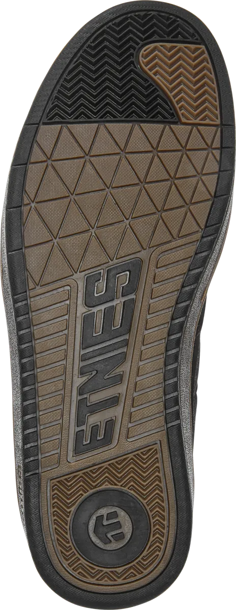 etnies Snake