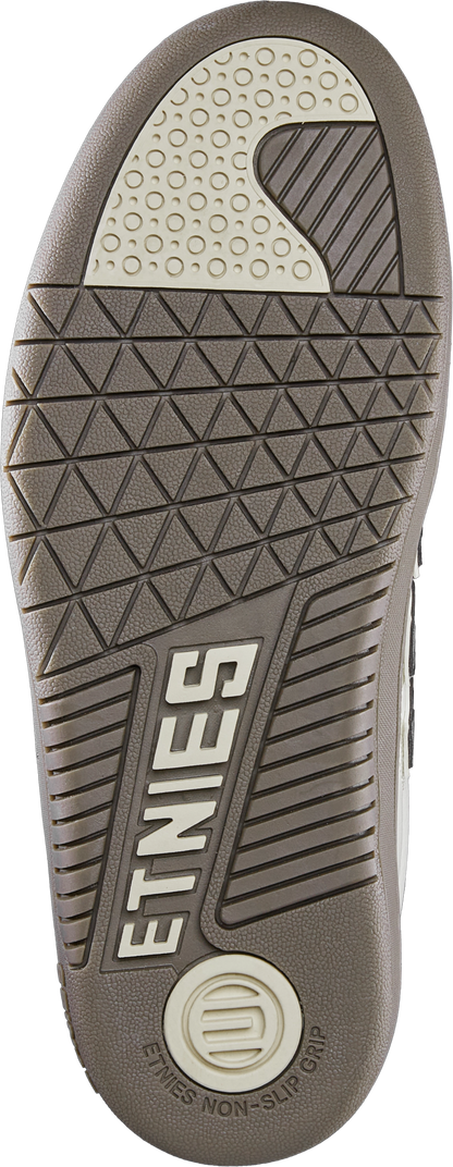 etnies Locut
