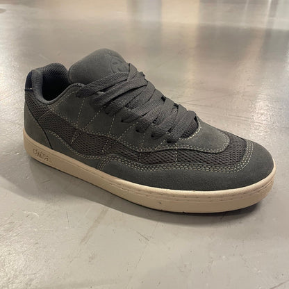 etnies Snake
