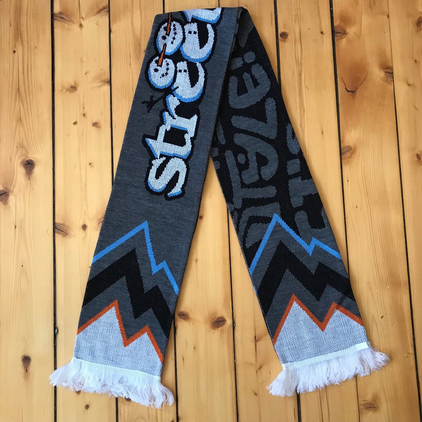 Street Style Snow Supporter Scarf