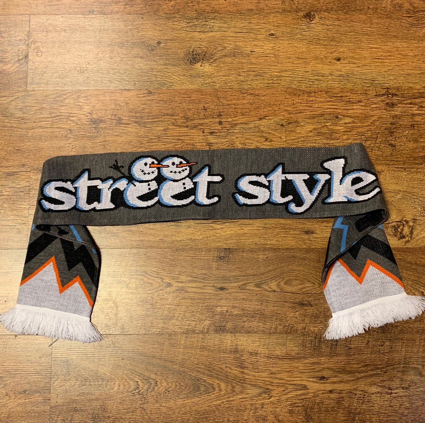 Street Style Snow Supporter Scarf